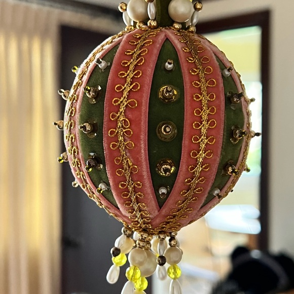 Vintage handmade Christmas ornament - Picture 1 of 5
